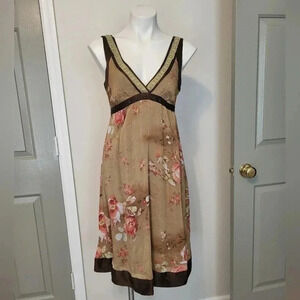 Johnny Was V-Neckline Floral Tie waist Embroidered Details Sleeveless Dress(S)